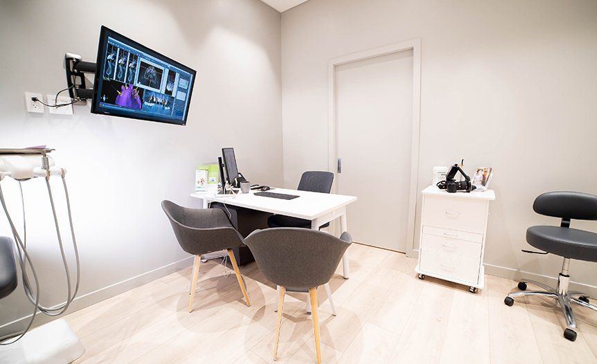 Dental Consultation Room at Meadowbook Dentistry