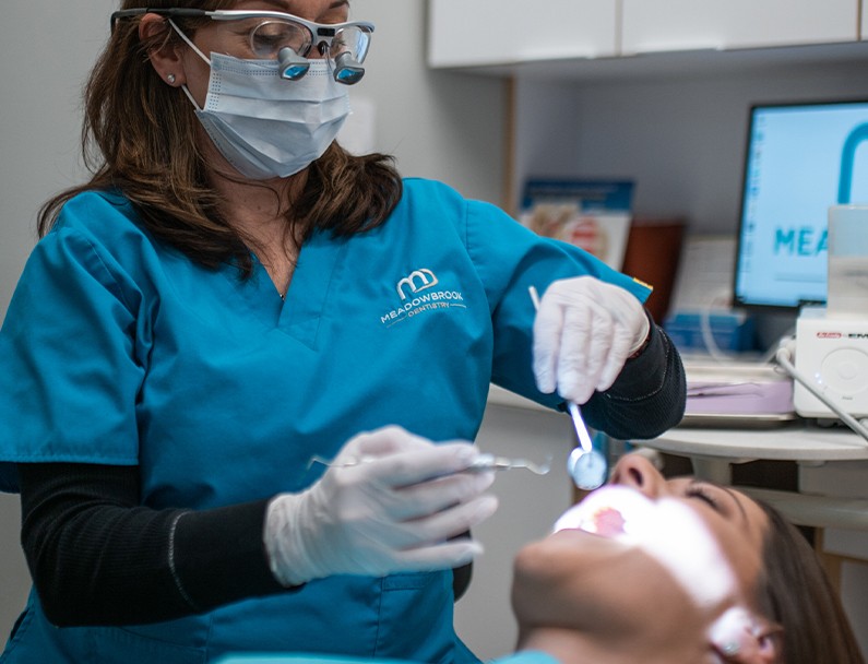 Plainview Dentist focused